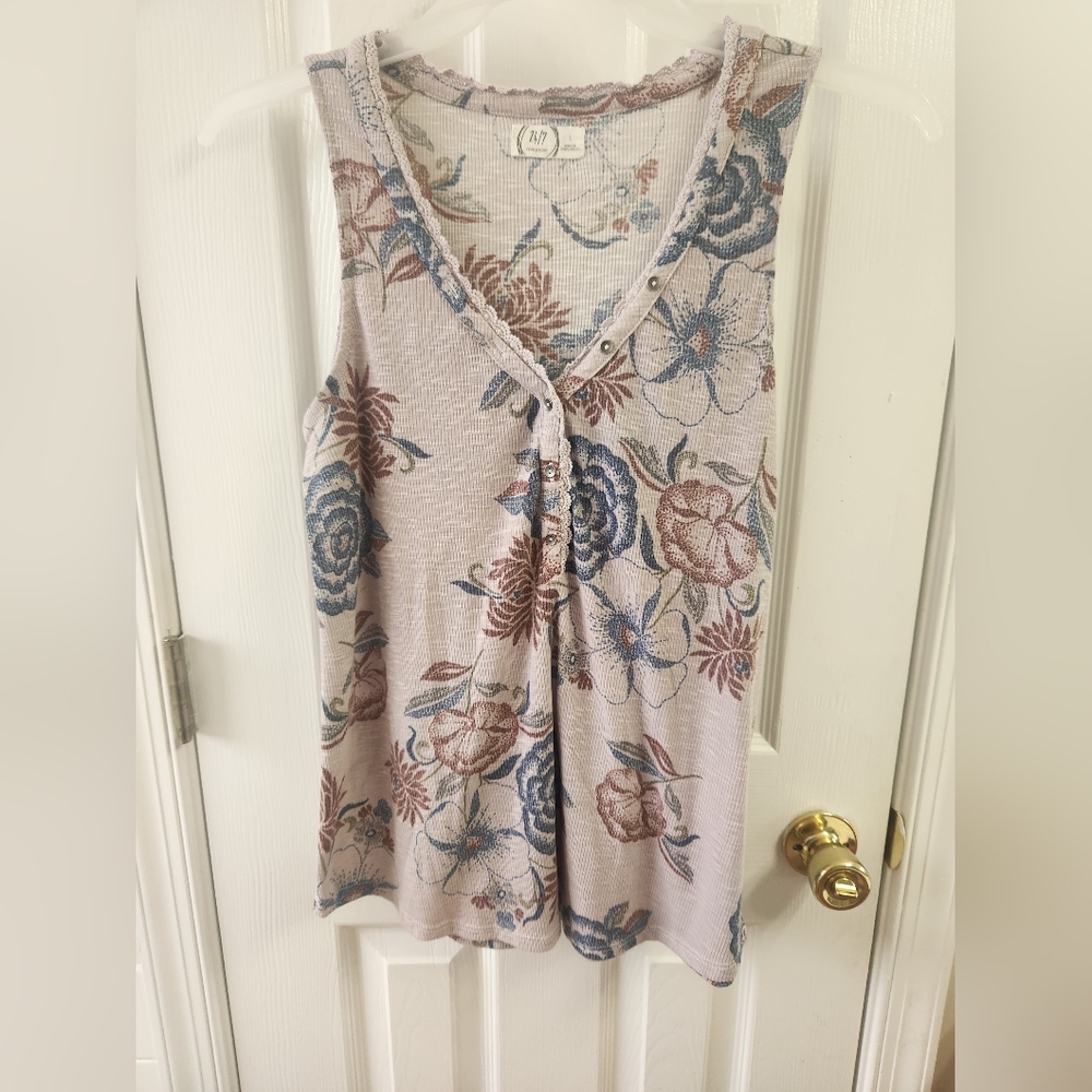 Maurices Floral Large V-Neck Tank Top